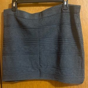 Grey stretch skirt; XL